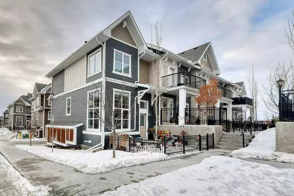 Calgary, AB T3M 2V5,913 Cranbrook WALK Southeast