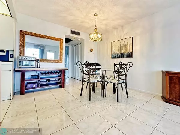 Deerfield Beach, FL 33442,4089 Newport S  #4089