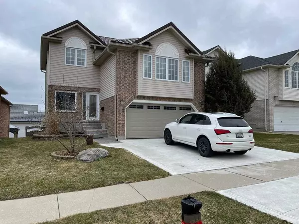 103 Milfoil CRES, Kitchener, ON N2E 3L3