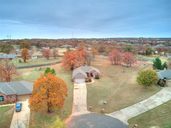 5424 Fawn Run,  Guthrie,  OK 73044