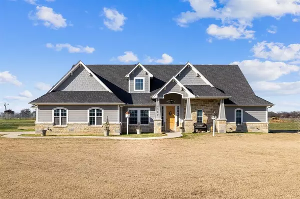 5367 N Dardeman Road, Justin, TX 76247