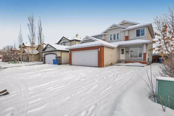 Chestermere, AB T1X 1V7,256 Oakmere PL