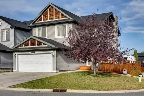 125 Copperstone Close SE, Calgary, AB T2Z 0P4