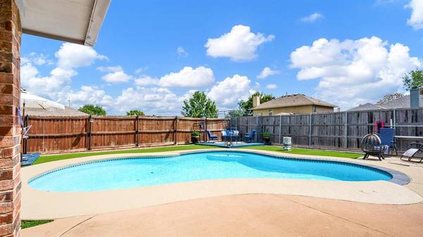 2510 Doyle Drive, Sachse, TX 75048