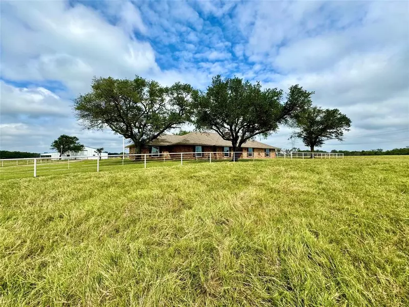 2204 VZ County Road 2434, Canton, TX 75103