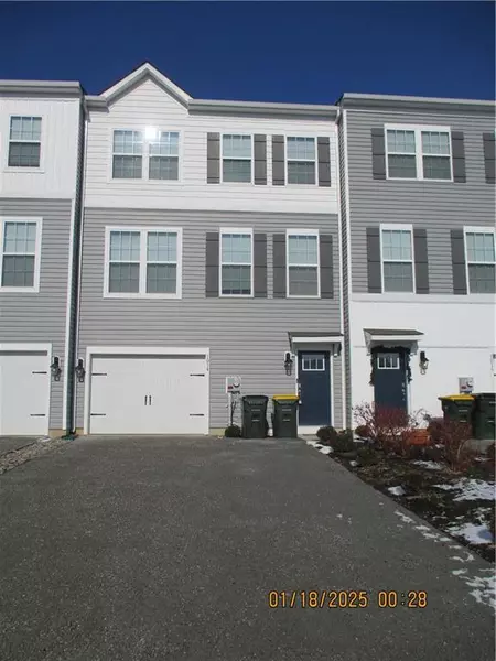 1014 Turnstone Drive, Upper Macungie Twp, PA 18051