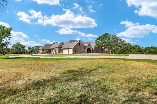 Tioga, TX 76271,520 Eagle Cove Circle