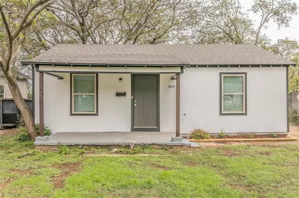 1809 Daniel Street, Fort Worth, TX 76104