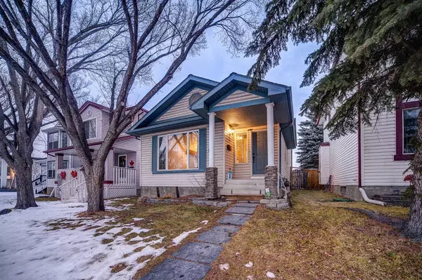 172 Mt Allan CIR Southeast, Calgary, AB T2Z 2S5