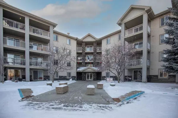 60 Lawford AVE #102, Red Deer, AB T4R 3E9