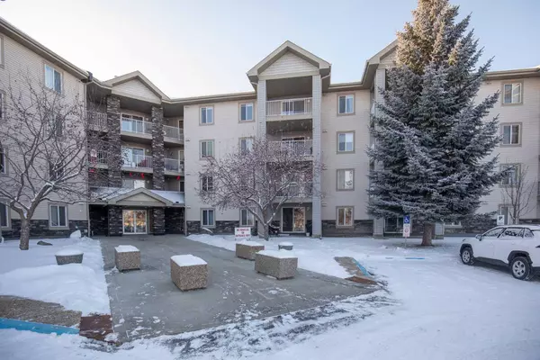 Red Deer, AB T4R 3E9,60 Lawford AVE #102