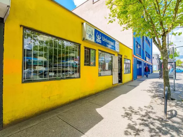 Vancouver, BC V5N 4B6,2211 COMMERCIAL DRIVE