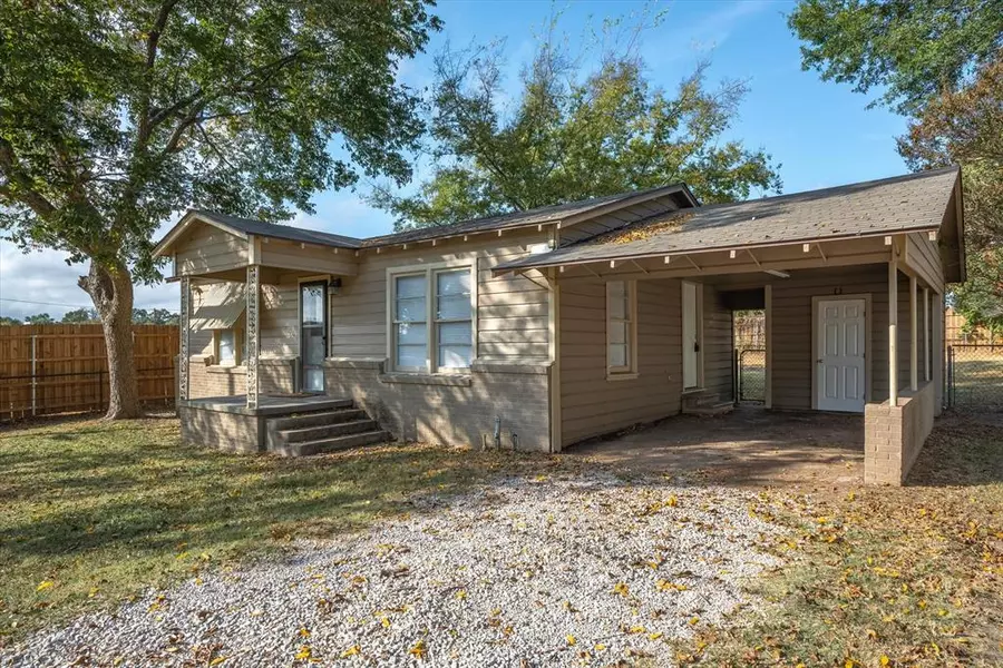 209 N Richardson Street, Grand Saline, TX 75140