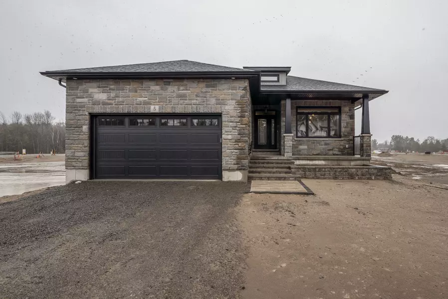 5 Mackenzie John CRES, Brighton, ON K0K 1H0