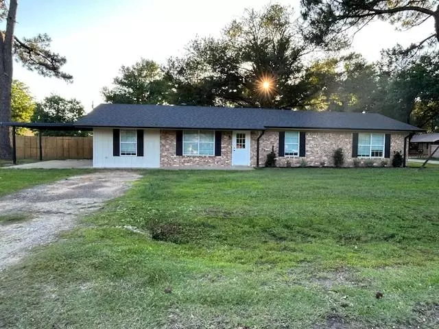 Van, TX 75790,219 N Oak Place