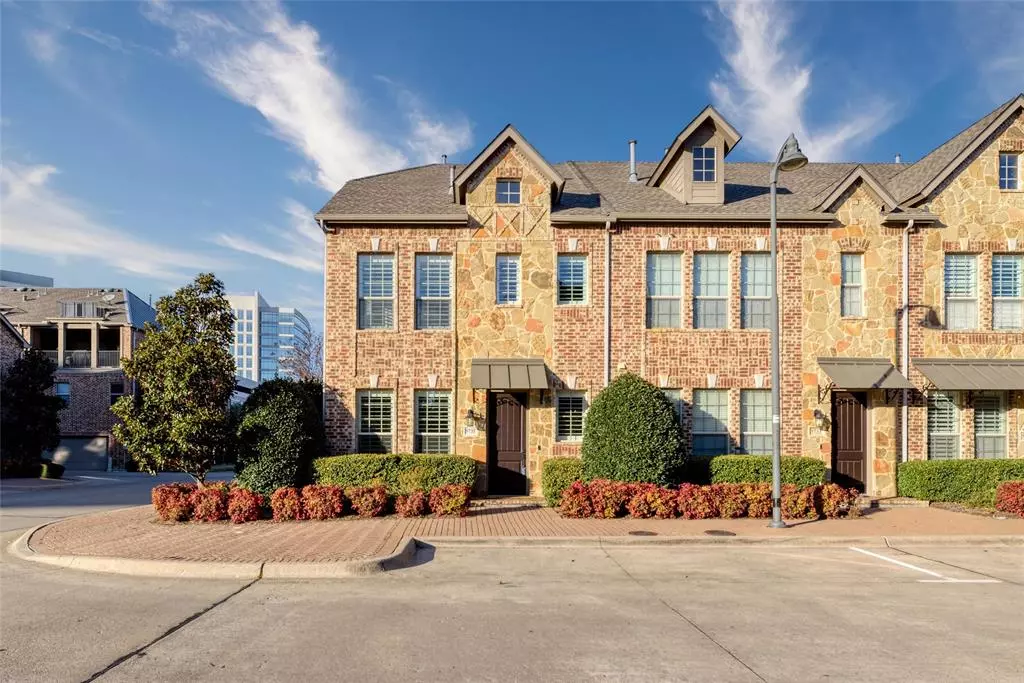 Plano, TX 75024,5735 Knox Drive