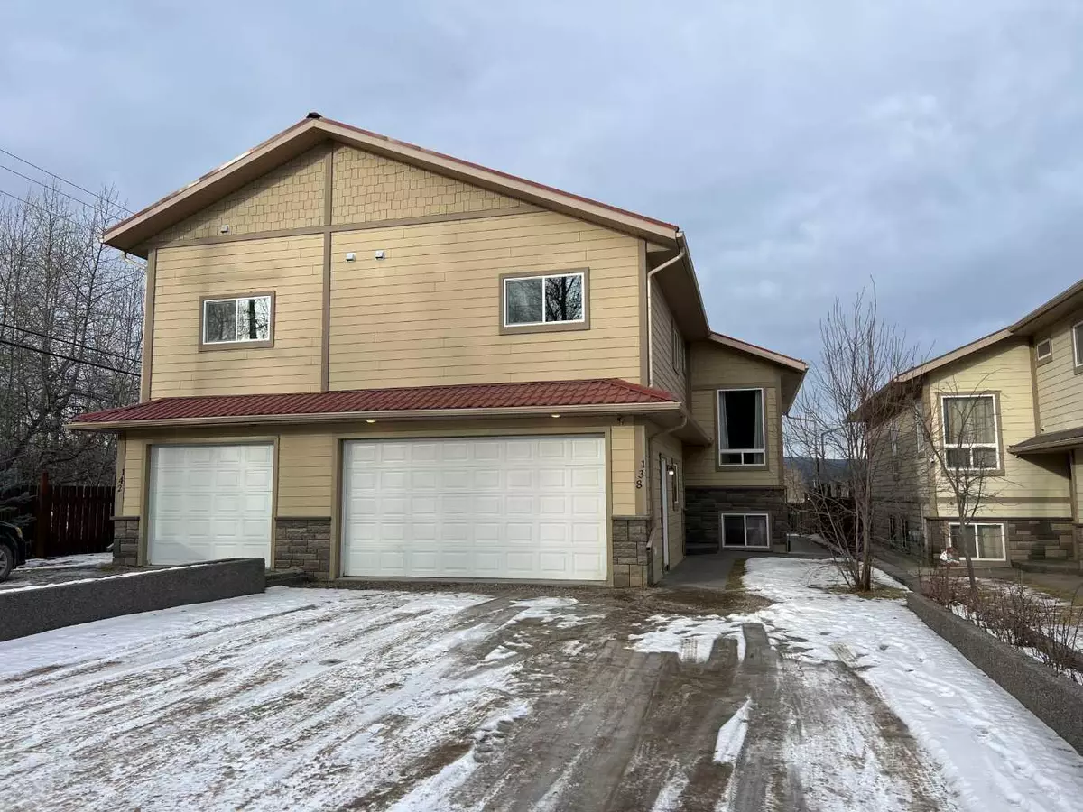 Hinton, AB T7V1M6,138 Wanyandi AVE