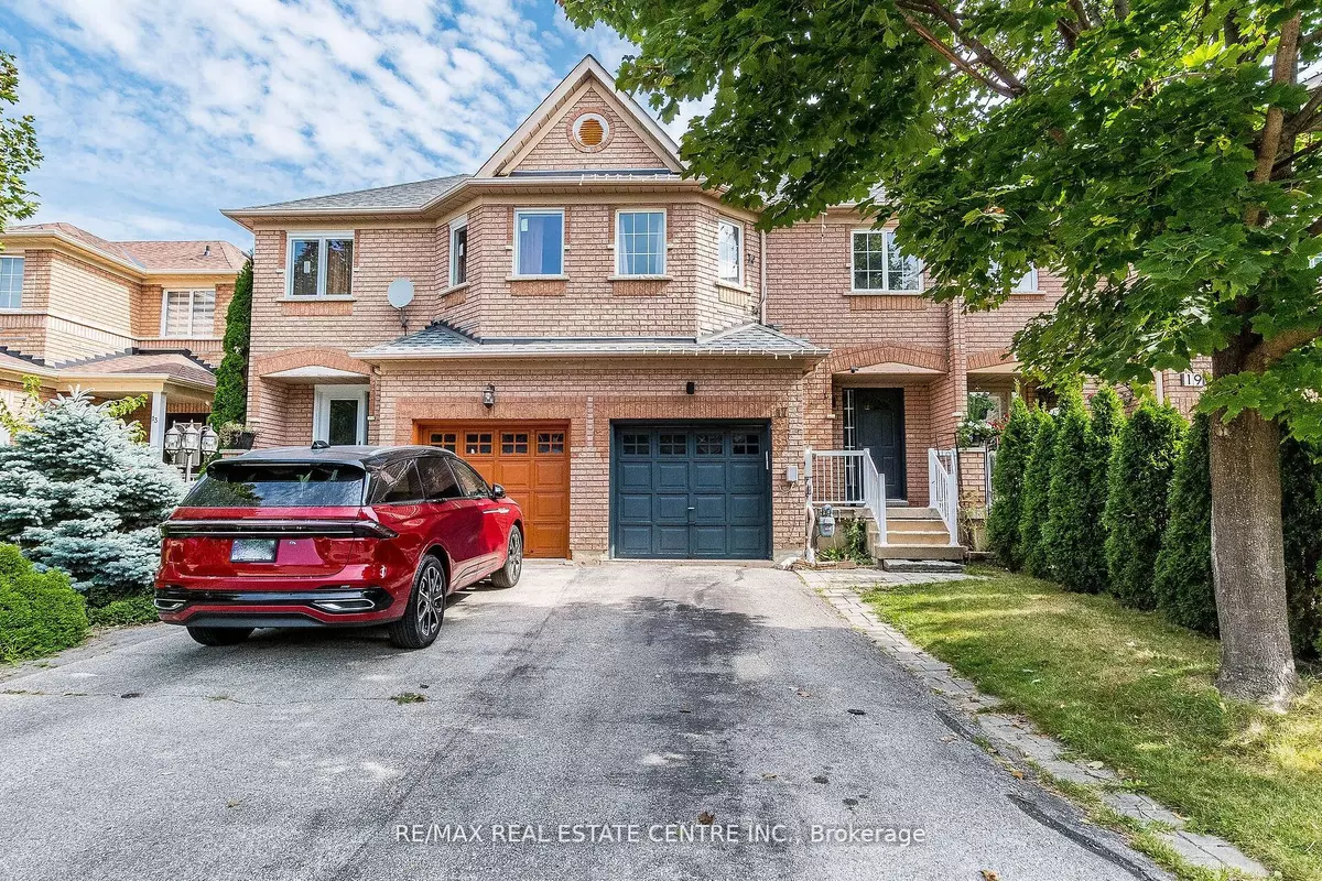 Brampton, ON L7A 1N4,17 Coppermill DR