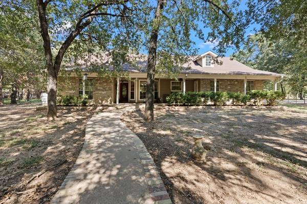 6325 County Road 308, Grandview, TX 76050