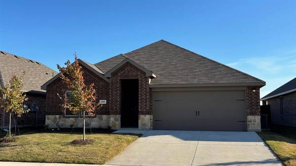 803 Birch Drive, Ennis, TX 75119