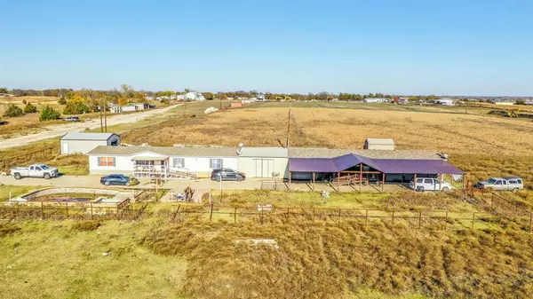 5520 Stitzle Road, Crandall, TX 75114