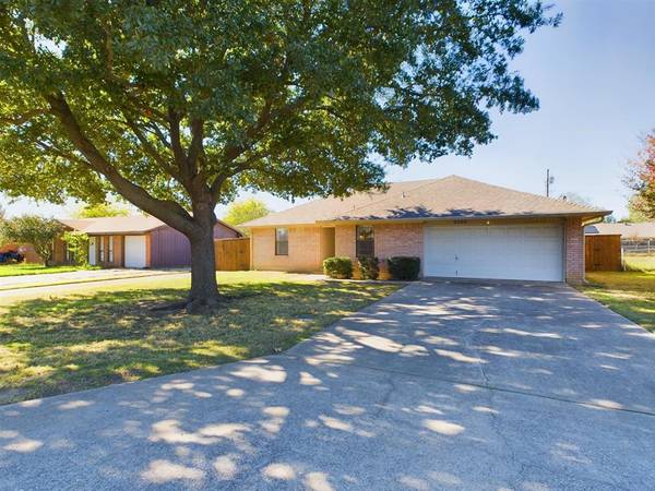 Corinth, TX 76210,1814 Oak Hill Drive