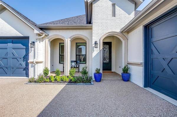 Burleson, TX 76028,2717 River Path Court