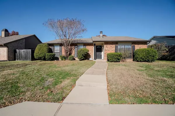 8213 Woodside Road, Rowlett, TX 75088