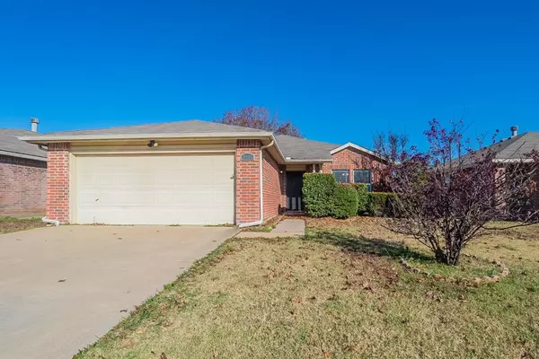 3908 Saddle Ridge Circle, Fort Worth, TX 76123