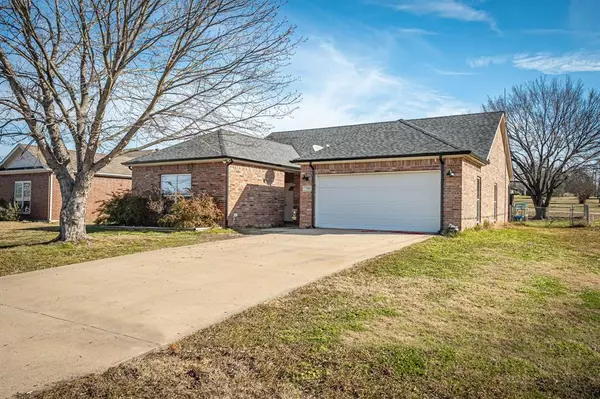 700 Haworth Lane, Gunter, TX 75058