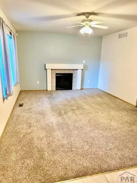 Pueblo, CO 81005,3910 Elk Lane