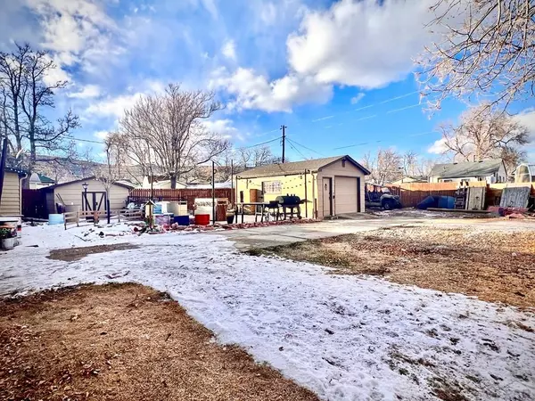 Canon City, CO 81212,927 Oak Ave