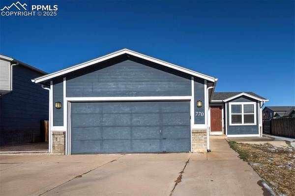 770 Memory LN, Fountain, CO 80817