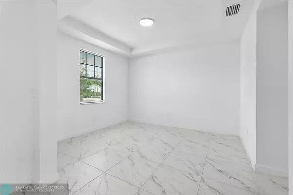 Royal Palm Beach, FL 33411,1323 Whitcombe Dr