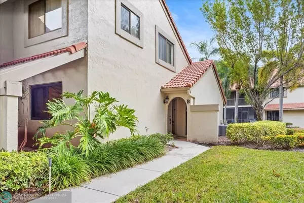 Boca Raton, FL 33486,5670 Coach House Cir  #B