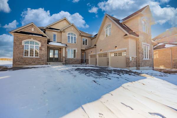 96 Golden Meadows DR, Peterborough, ON K9J 6Y3