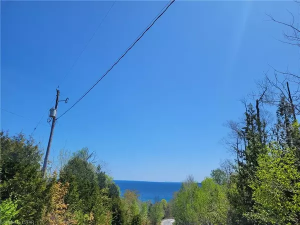 Northern Bruce Peninsula, ON N0H 1W0,16 HARKINS ROAD RD