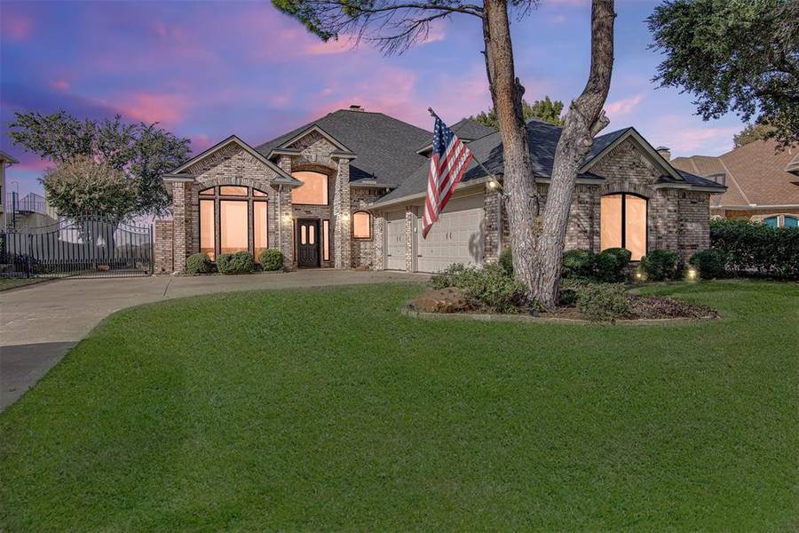 4308 Enchanted Oaks Drive, Arlington, TX 76016