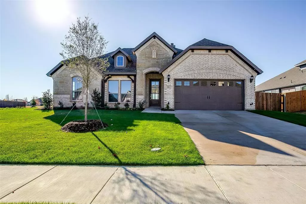 Waxahachie, TX 75165,316 Sparkling Springs Drive