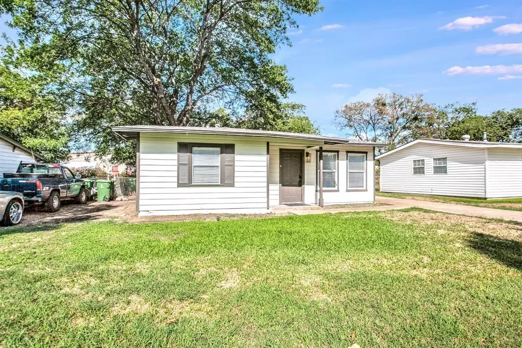 Garland, TX 75040,637 N 4th Street