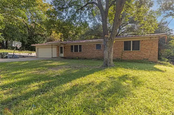 Tyler, TX 75702,2027 Lee Street