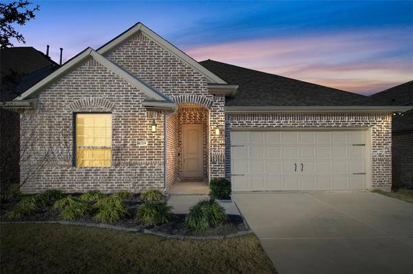 4729 Tanglewood Drive, Haltom City, TX 76137