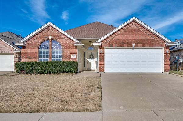 9133 Rushing River Drive, Fort Worth, TX 76118