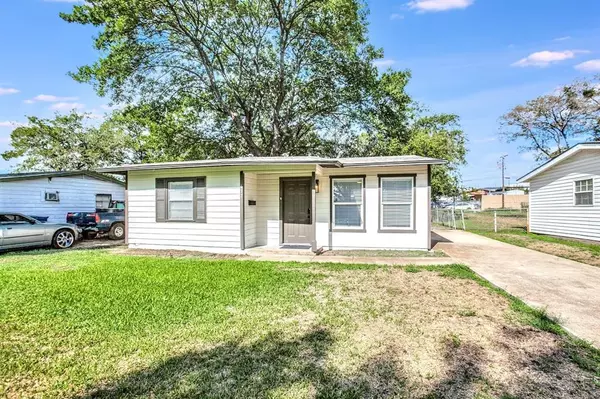 Garland, TX 75040,637 N 4th Street