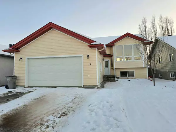 15 Park PT, Whitecourt, AB T7S 1W9