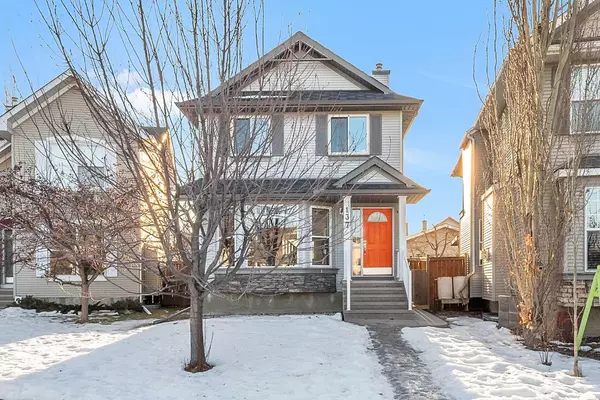 137 Cranberry SQ SE, Calgary, AB T3M 1J6