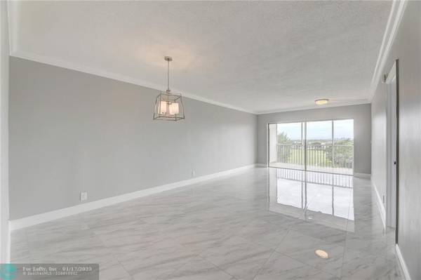 3200 N Palm Aire Dr  #707, Pompano Beach, FL 33069