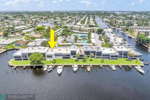 Pompano Beach, FL 33060,1100 SE 5TH CT  #19