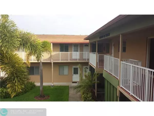 Hollywood, FL 33021,411 S Crescent Dr  #202