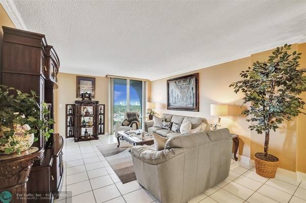 Hollywood, FL 33019,1600 S OCEAN DRIVE  #18B